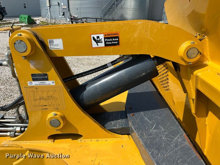 image for item LA9861 2019 John Deere 1812DC  scraper