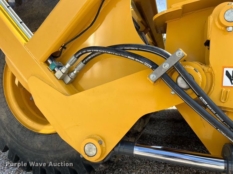 image for item LA9861 2019 John Deere 1812DC  scraper