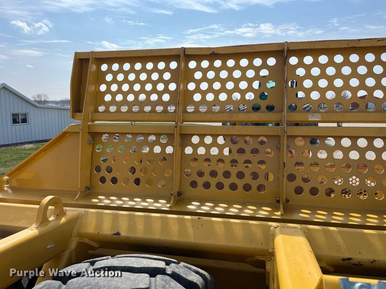 image for item LA9861 2019 John Deere 1812DC  scraper