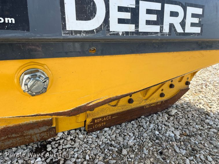 image for item LA9861 2019 John Deere 1812DC  scraper