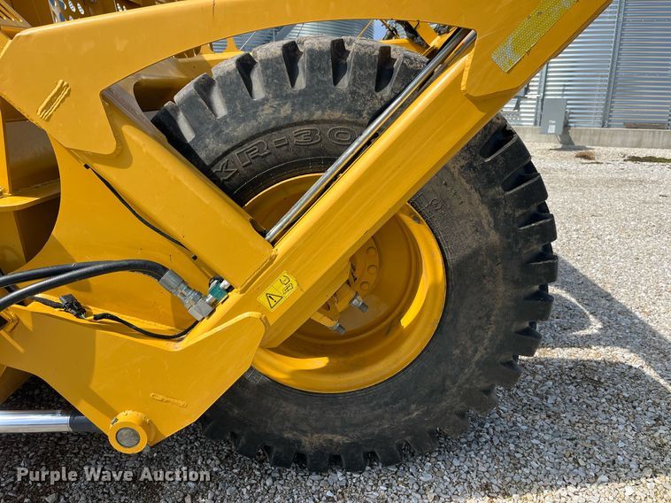 image for item LA9861 2019 John Deere 1812DC  scraper