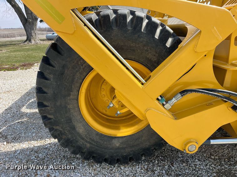 image for item LA9861 2019 John Deere 1812DC  scraper