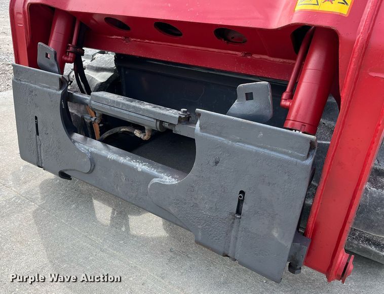 image for item LA9867 2015 Takeuchi TL8  tracked skid steer loader