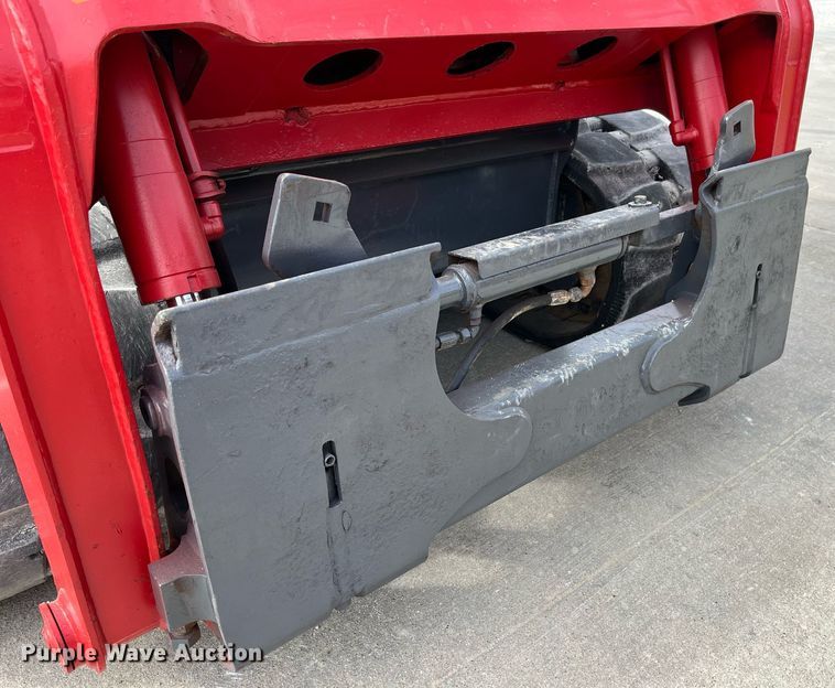 image for item LA9867 2015 Takeuchi TL8  tracked skid steer loader