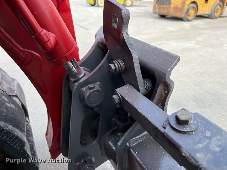 image for item LA9867 2015 Takeuchi TL8  tracked skid steer loader