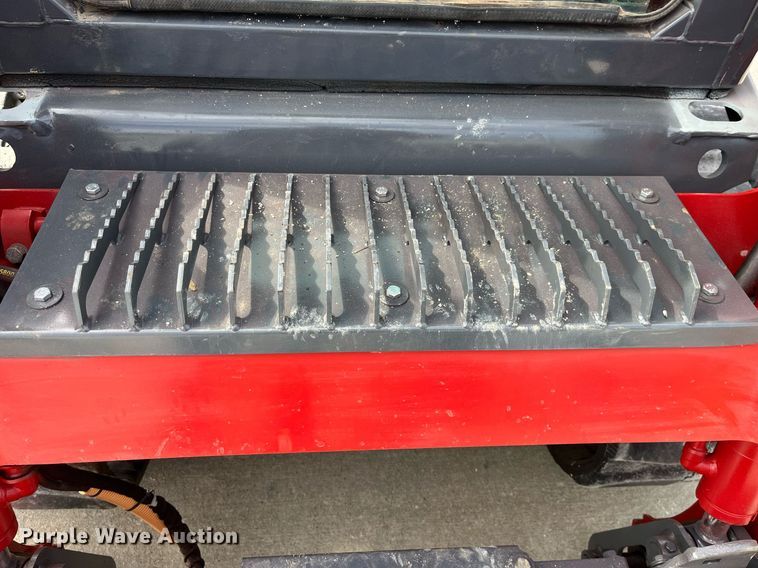 image for item LA9867 2015 Takeuchi TL8  tracked skid steer loader