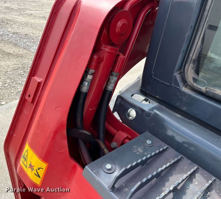 image for item LA9867 2015 Takeuchi TL8  tracked skid steer loader