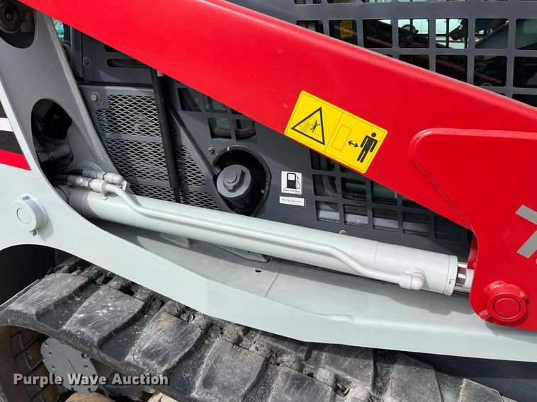 image for item LA9867 2015 Takeuchi TL8  tracked skid steer loader
