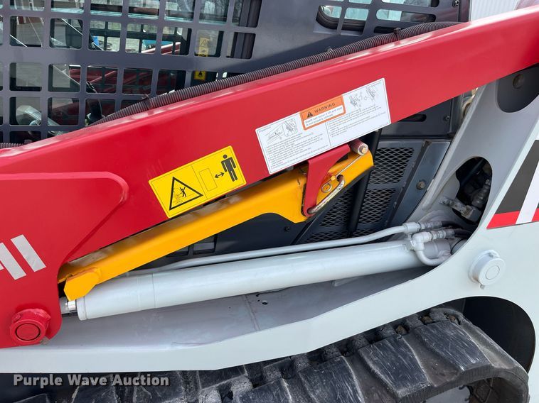 image for item LA9867 2015 Takeuchi TL8  tracked skid steer loader