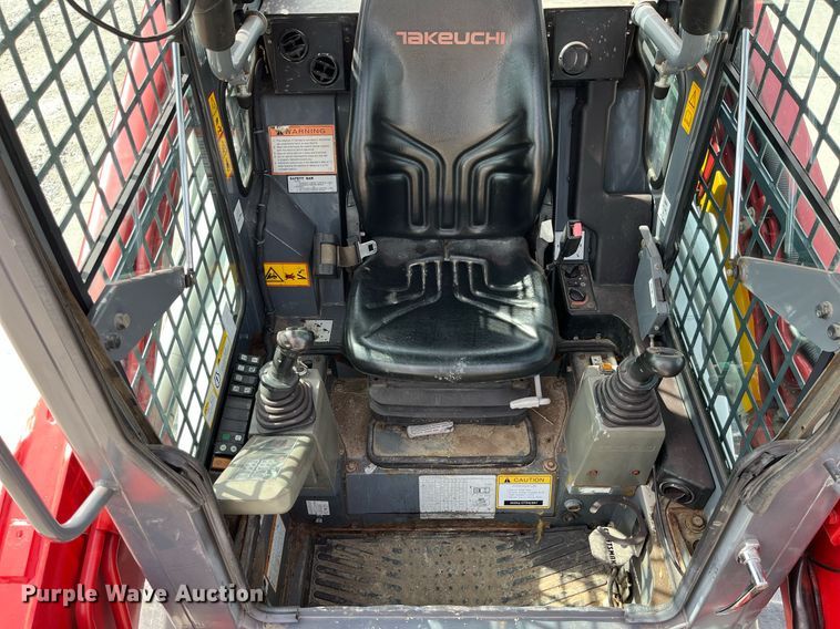 image for item LA9867 2015 Takeuchi TL8  tracked skid steer loader