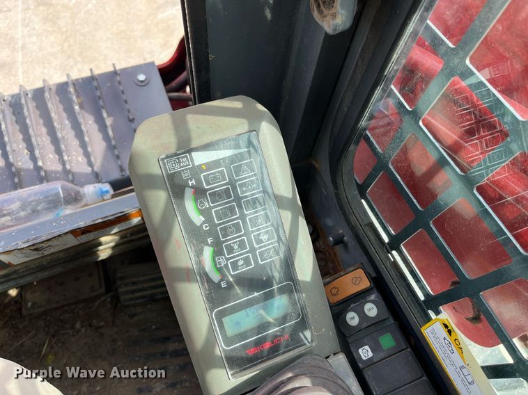 image for item LA9867 2015 Takeuchi TL8  tracked skid steer loader