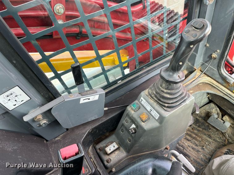 image for item LA9867 2015 Takeuchi TL8  tracked skid steer loader