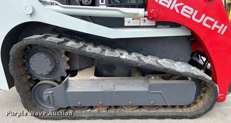 image for item LA9867 2015 Takeuchi TL8  tracked skid steer loader
