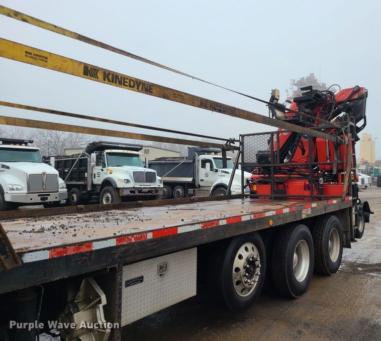 image for item LH9955 2006 Sterling L9500  crane truck