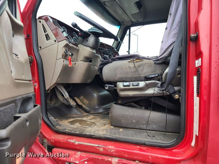 image for item LH9955 2006 Sterling L9500  crane truck