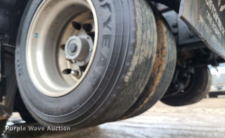 image for item LH9955 2006 Sterling L9500  crane truck