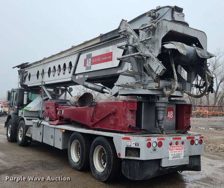 image for item LH9956 2007 Mack MR688S  material conveyor truck