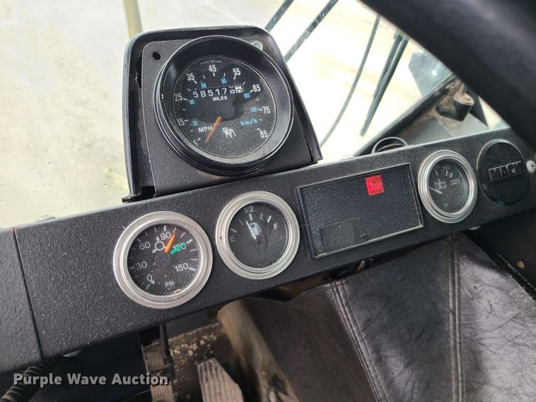 image for item LH9956 2007 Mack MR688S  material conveyor truck