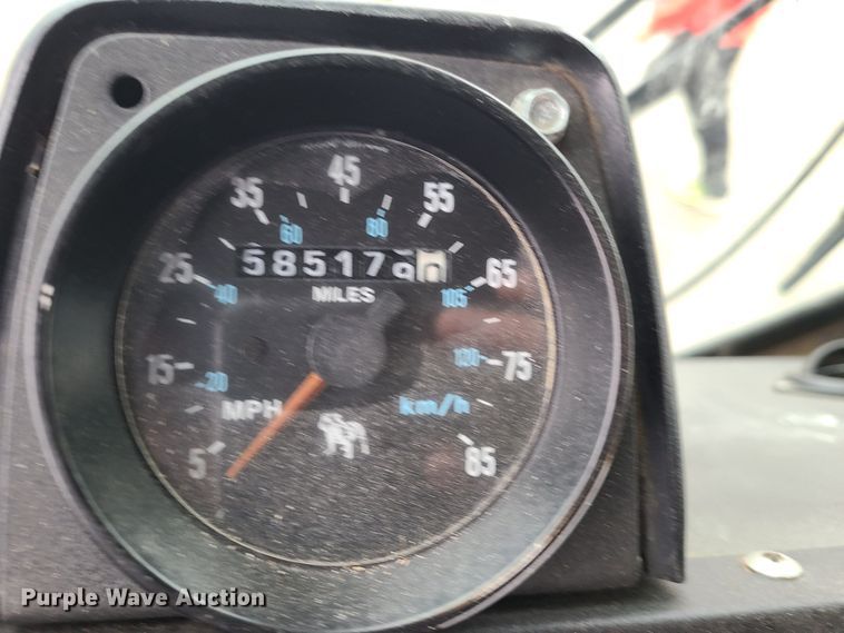 image for item LH9956 2007 Mack MR688S  material conveyor truck