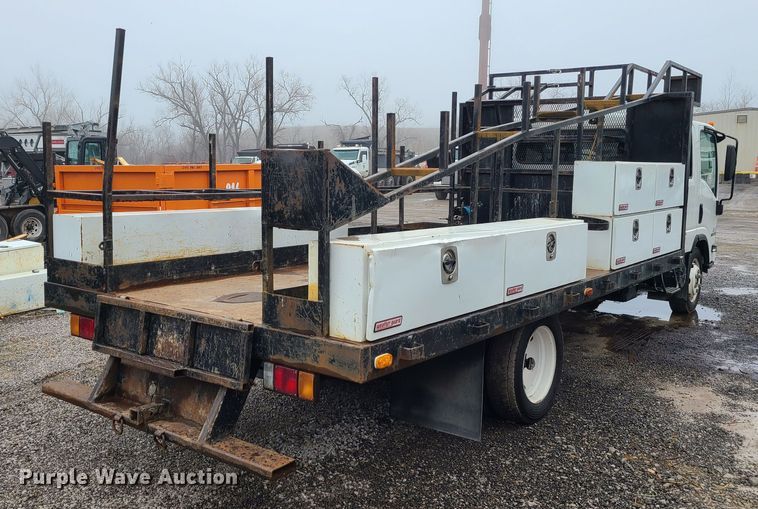 image for item LH9958 2018 Isuzu NPR  flatbed truck