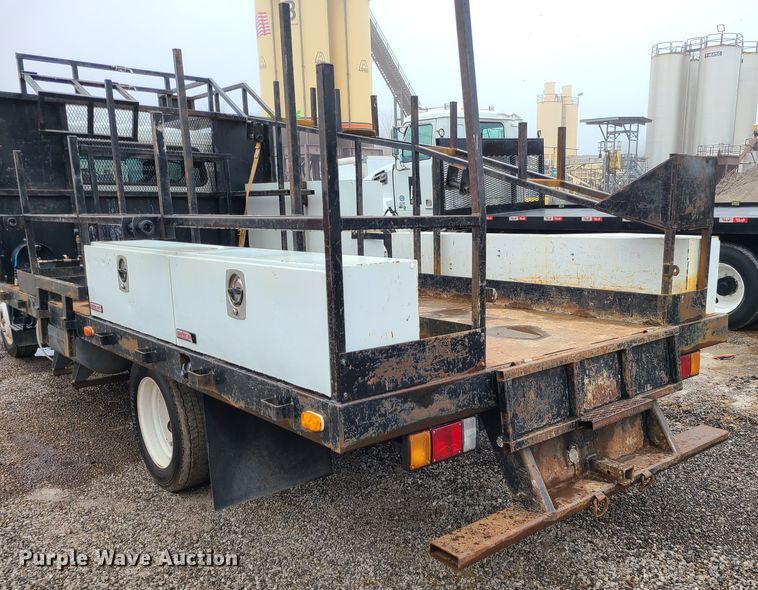 image for item LH9958 2018 Isuzu NPR  flatbed truck