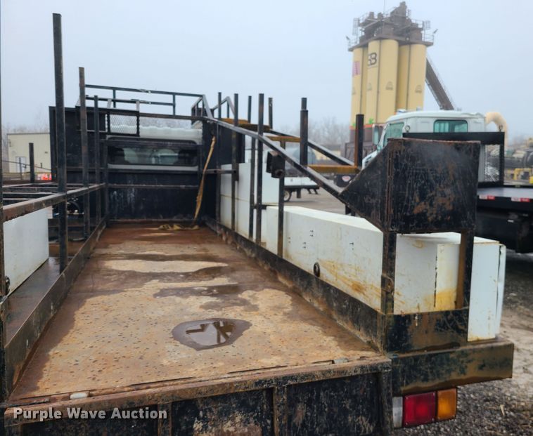 image for item LH9958 2018 Isuzu NPR  flatbed truck