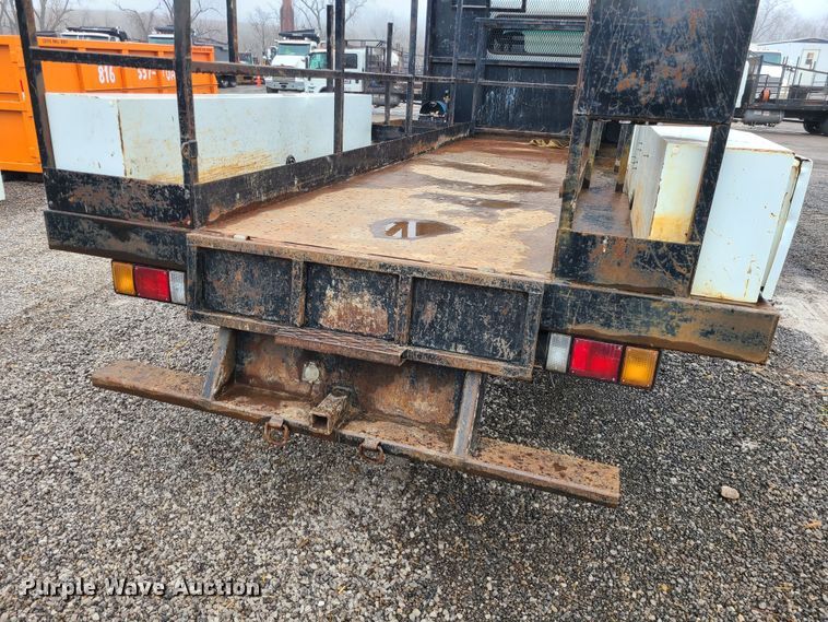 image for item LH9958 2018 Isuzu NPR  flatbed truck