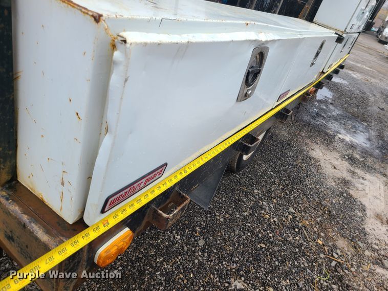 image for item LH9958 2018 Isuzu NPR  flatbed truck