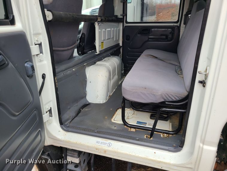 image for item LH9958 2018 Isuzu NPR  flatbed truck