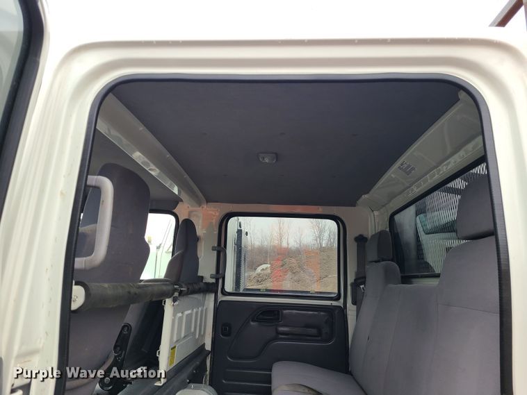 image for item LH9958 2018 Isuzu NPR  flatbed truck