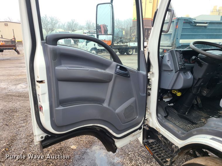 image for item LH9958 2018 Isuzu NPR  flatbed truck