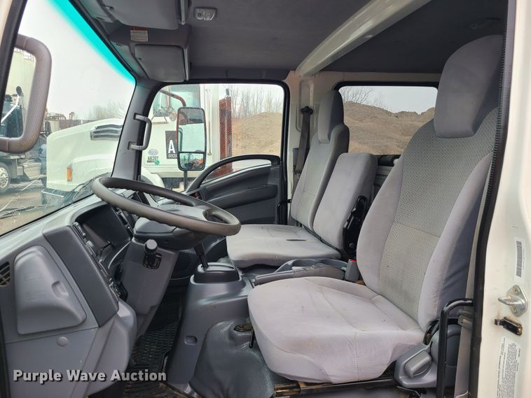 image for item LH9958 2018 Isuzu NPR  flatbed truck