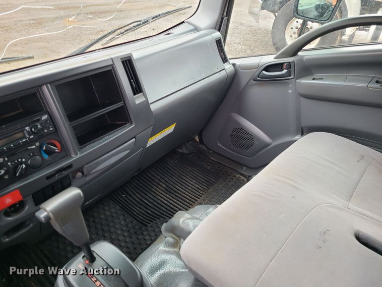 image for item LH9958 2018 Isuzu NPR  flatbed truck