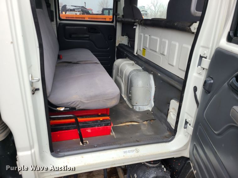 image for item LH9958 2018 Isuzu NPR  flatbed truck