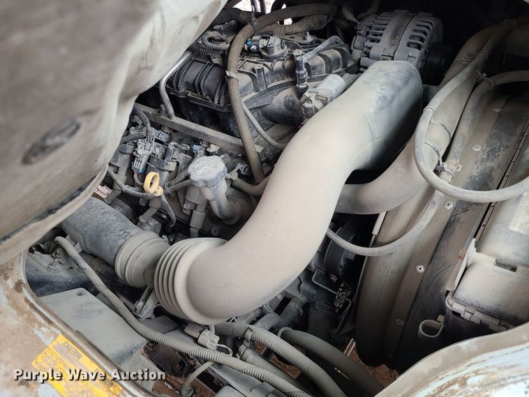 image for item LH9958 2018 Isuzu NPR  flatbed truck