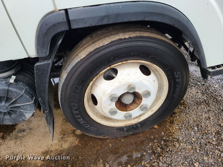 image for item LH9958 2018 Isuzu NPR  flatbed truck