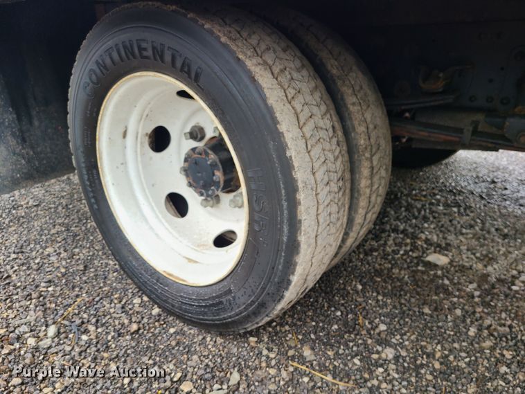 image for item LH9958 2018 Isuzu NPR  flatbed truck