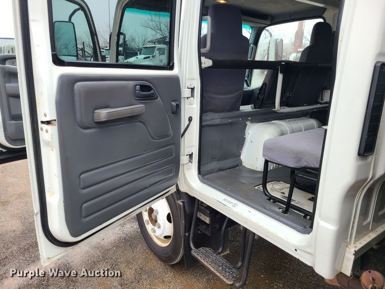 image for item LH9959 2017 Isuzu NPR  flatbed truck