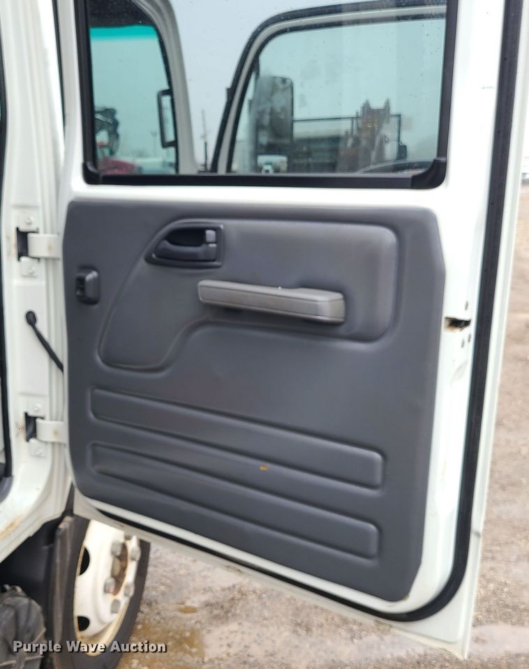 image for item LH9959 2017 Isuzu NPR  flatbed truck