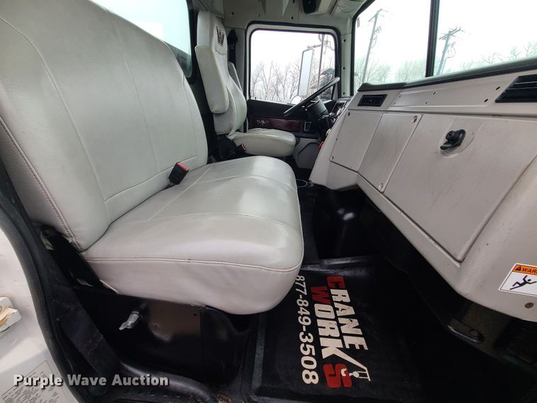 image for item LH9960 2014 Western Star 4700SB  crane truck