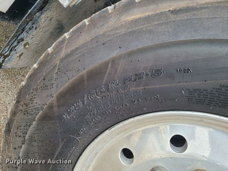 image for item LH9960 2014 Western Star 4700SB  crane truck