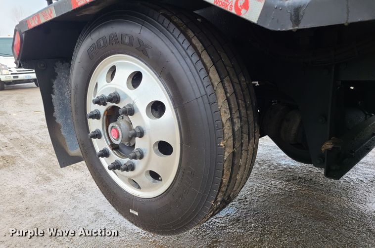 image for item LH9960 2014 Western Star 4700SB  crane truck