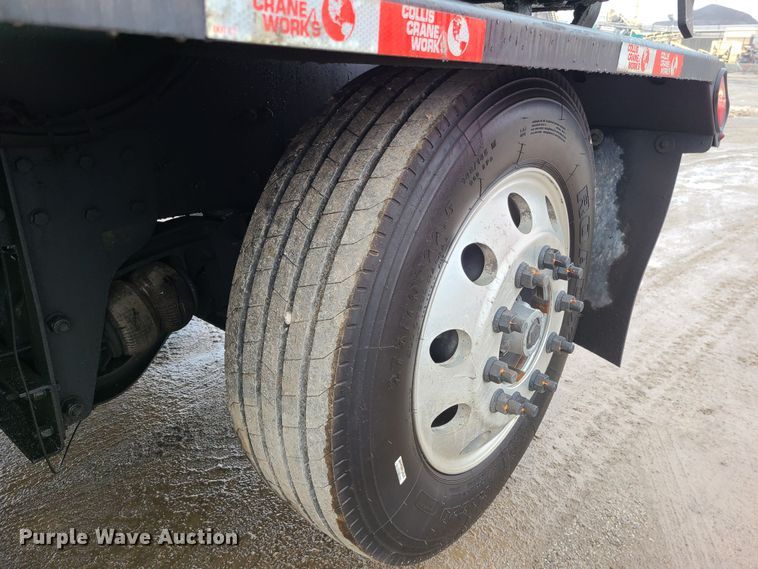 image for item LH9960 2014 Western Star 4700SB  crane truck