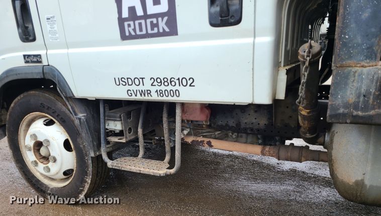 image for item LH9961 2016 Isuzu NPR  flatbed truck