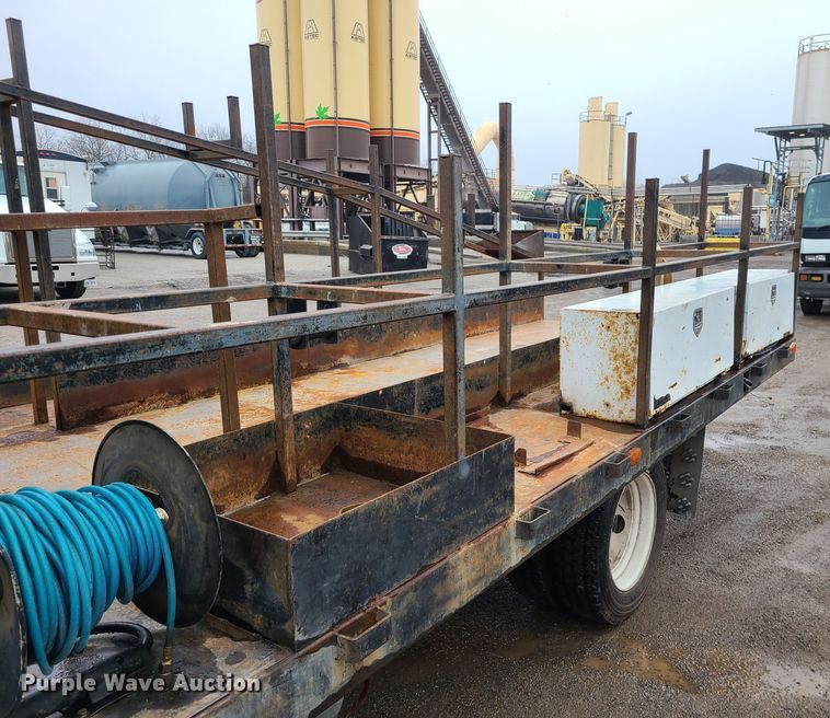 image for item LH9961 2016 Isuzu NPR  flatbed truck