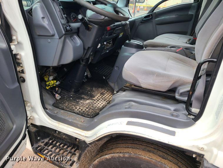 image for item LH9961 2016 Isuzu NPR  flatbed truck