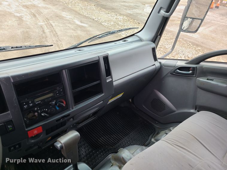 image for item LH9961 2016 Isuzu NPR  flatbed truck