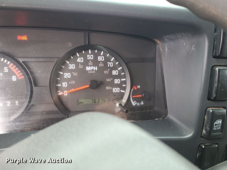 image for item LH9961 2016 Isuzu NPR  flatbed truck