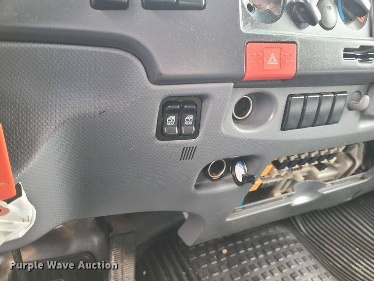 image for item LH9961 2016 Isuzu NPR  flatbed truck