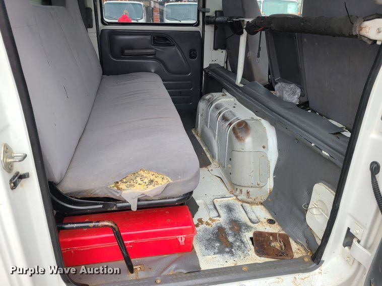 image for item LH9961 2016 Isuzu NPR  flatbed truck